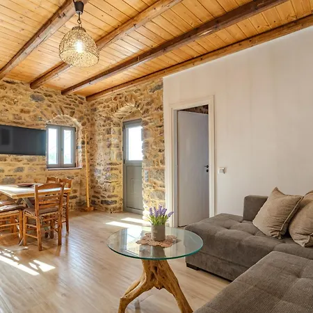 בית נופש Stone House Koumani *