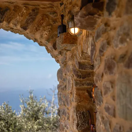 Stone House Koumani Ferienhaus Thalámai